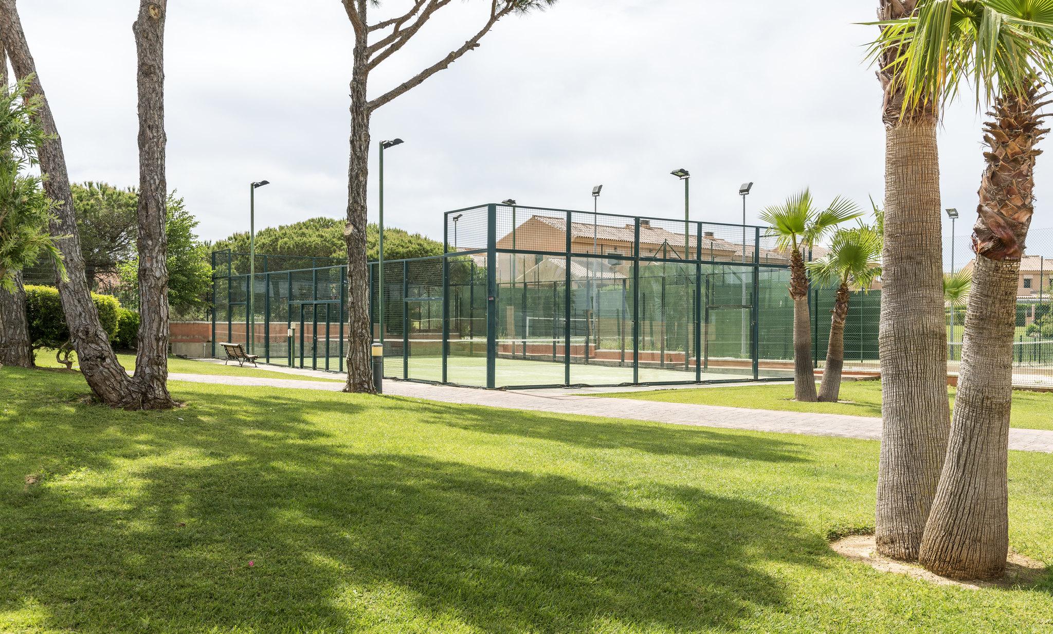 Ilunion Sancti Petri Aparthotel Chiclana de la Frontera Exterior photo