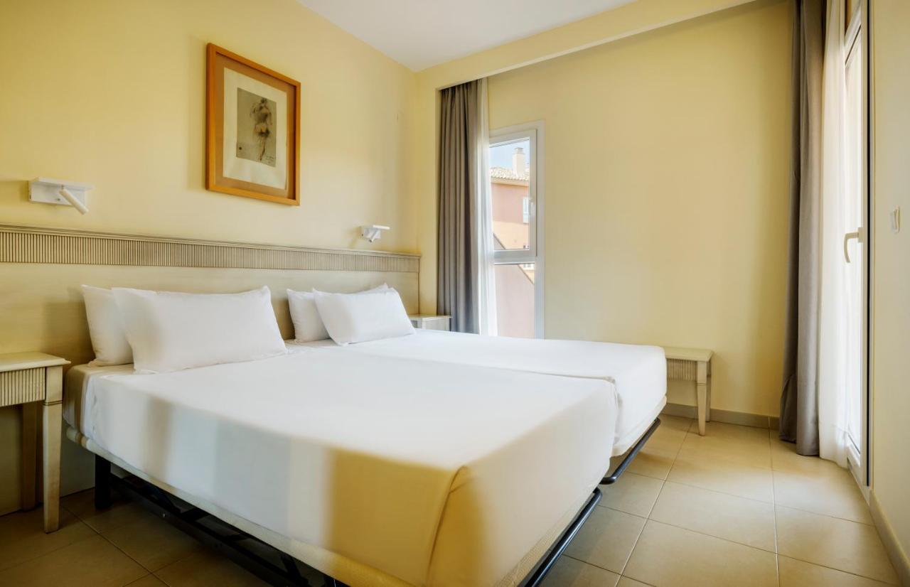 Ilunion Sancti Petri Aparthotel Chiclana de la Frontera Exterior photo