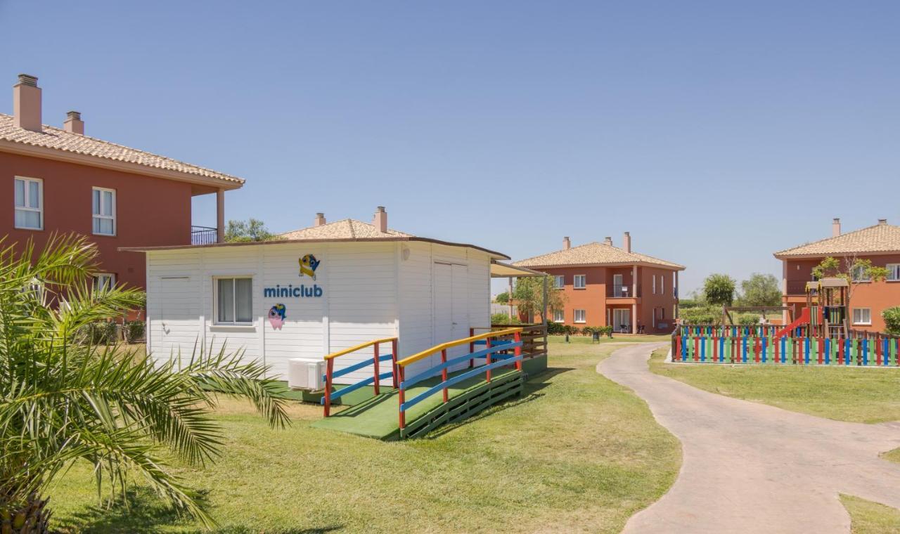 Ilunion Sancti Petri Aparthotel Chiclana de la Frontera Exterior photo