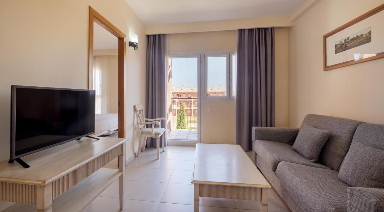 Ilunion Sancti Petri Aparthotel Chiclana de la Frontera Exterior photo